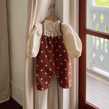 7792 Yenidoğan Giysileri Bebek Tulum 2023 Sonbahar Yeni Polka-dot kızın Tek Parça Elbise Sling Dantel Kolsuz Tırmanma Giysi