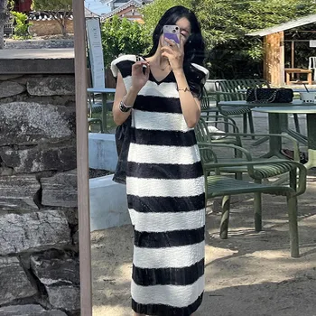 Eğlence ve Tembel Tarzı kadın Örme Elbise Yaz Kadın Yeni Çizgili Tank Top Etek Tasarım Duygusu Gevşek kadın Uzun Etek
